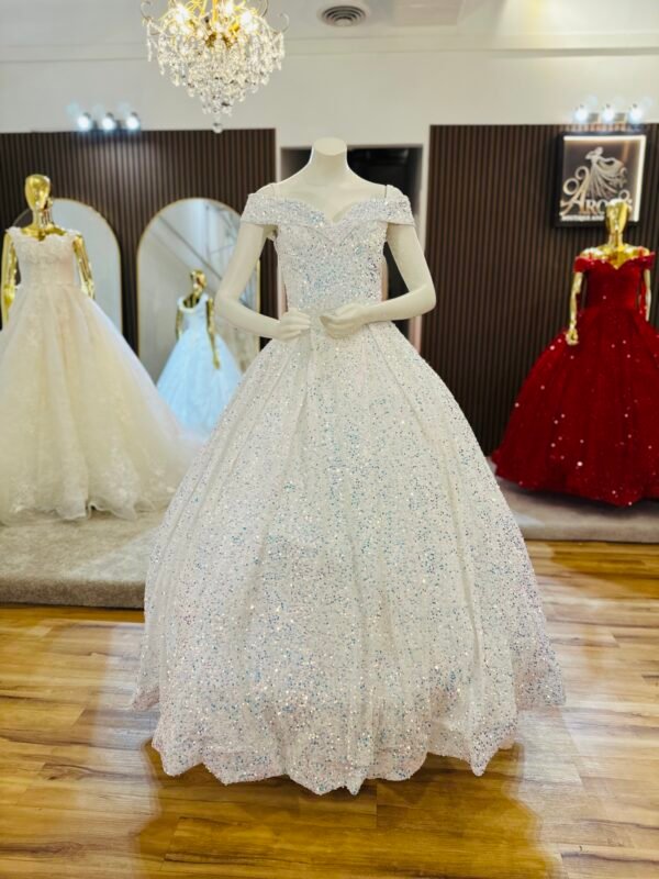 Medium Size - White 2025 Latest V-Neck Sleeveless Sequined Bridal Gowns Prom Dresses Glitter Colorful Evening Dress Wedding Dress